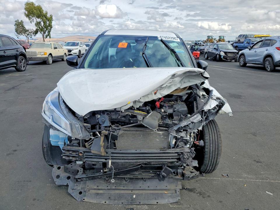 67452296 :رقم المزاد ، 3N1CP5BV4NL506183 vin ، 2022 Nissan Kicks مزاد بيع
