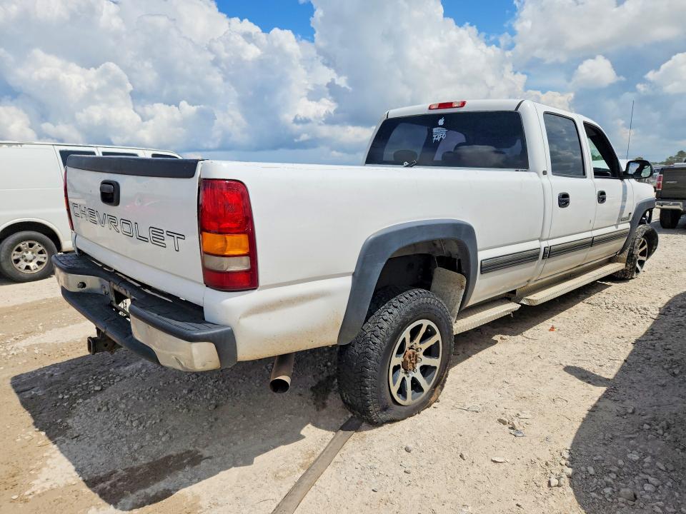 Продажа на аукционе авто 2002 Chevrolet Silverado, vin: 1GCHC23U72F236603, номер лота: 66903516