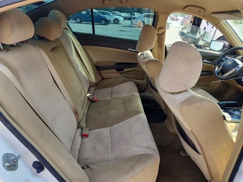67727926 :رقم المزاد ، JHMCP26318C063302 vin ، 2008 Honda Accord مزاد بيع
