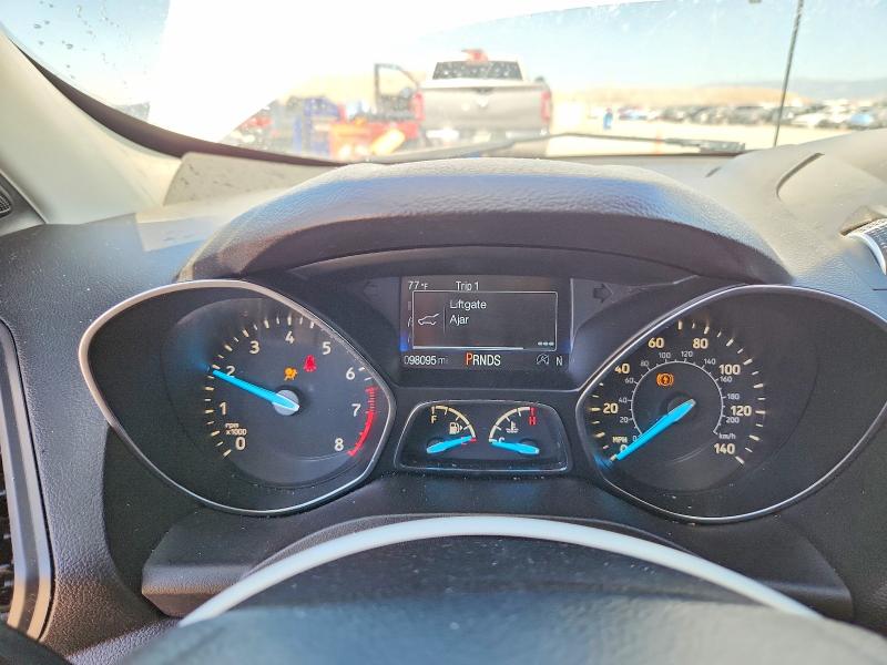 68193906 :رقم المزاد ، 1FMCU0GD4KUB32891 vin ، 2019 Ford Escape مزاد بيع