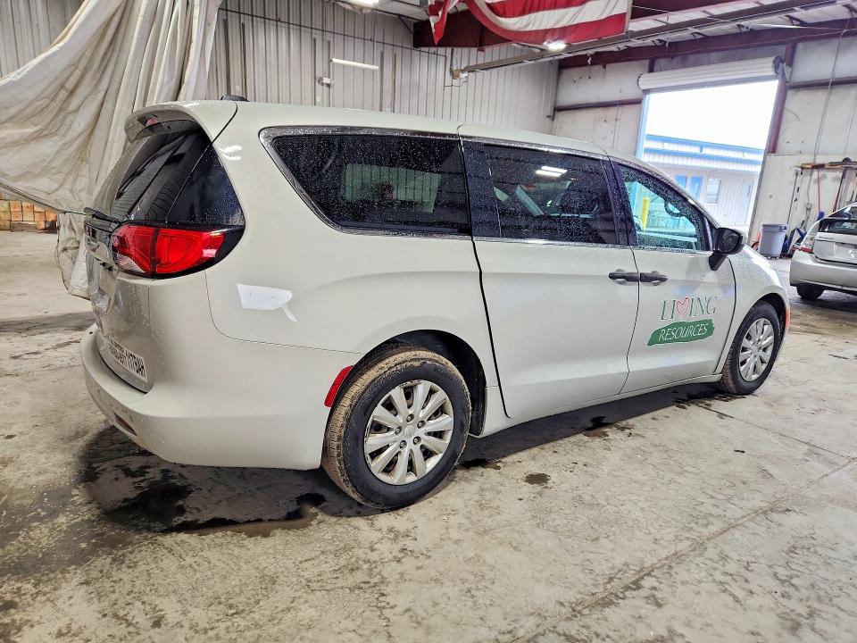 69886406 :رقم المزاد ، 2C4RC1AG8KR666340 vin ، 2019 Chrysler Pacifica مزاد بيع