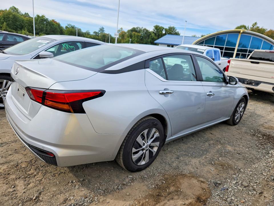 2023 Nissan Altima მანქანა იყიდება აუქციონზე, vin: 1N4BL4BV4PN420623, აუქციონის ნომერი: 70799646