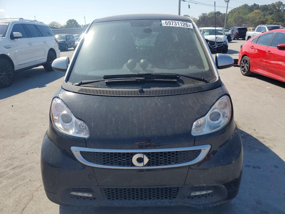 69731126 :رقم المزاد ، WMEEJ9AA6DK696731 vin ، 2013 Smart Fortwo مزاد بيع