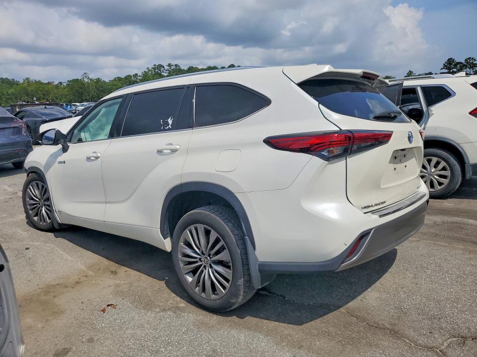 2021 Toyota Highlander მანქანა იყიდება აუქციონზე, vin: 5TDEBRCH3MS015746, აუქციონის ნომერი: 69039986