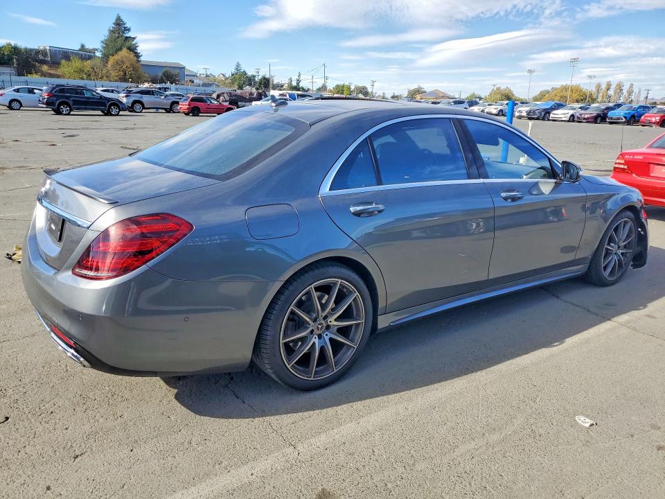 Продаж на аукціоні авто 2018 Mercedes-benz S, vin: WDDUG8DB7JA412795, номер лоту: 68693106