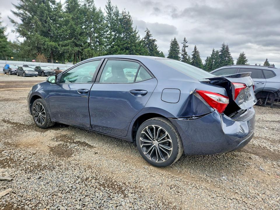 70875496 :رقم المزاد ، 5YFBURHE8FP184586 vin ، 2015 Toyota Corolla مزاد بيع