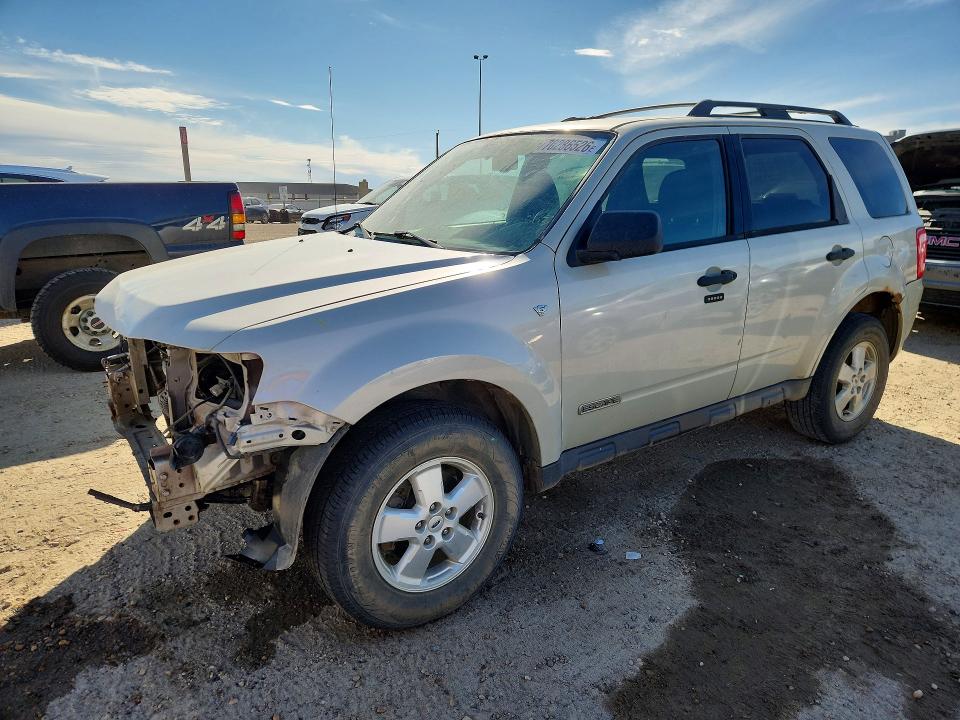 70286526 :رقم المزاد ، 1FMCU931X8KD04698 vin ، 2008 Ford Escape مزاد بيع
