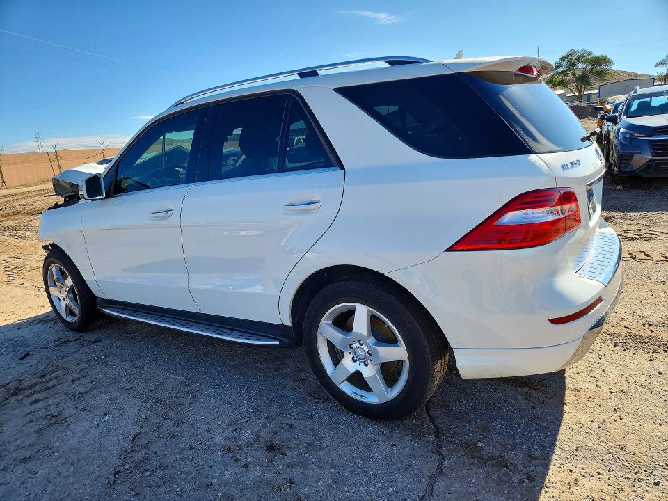 2014 Mercedes-benz Ml მანქანა იყიდება აუქციონზე, vin: 4JGDA5HB6EA413541, აუქციონის ნომერი: 68270156