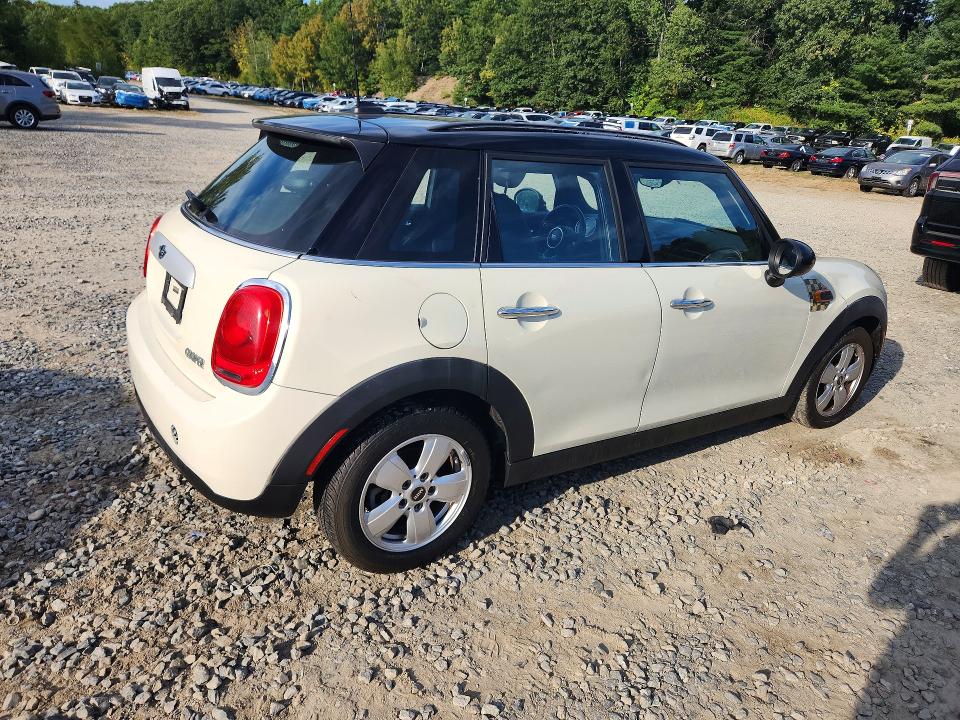 Продаж на аукціоні авто 2015 Mini Cooper, vin: WMWXS5C54FT831292, номер лоту: 69365156