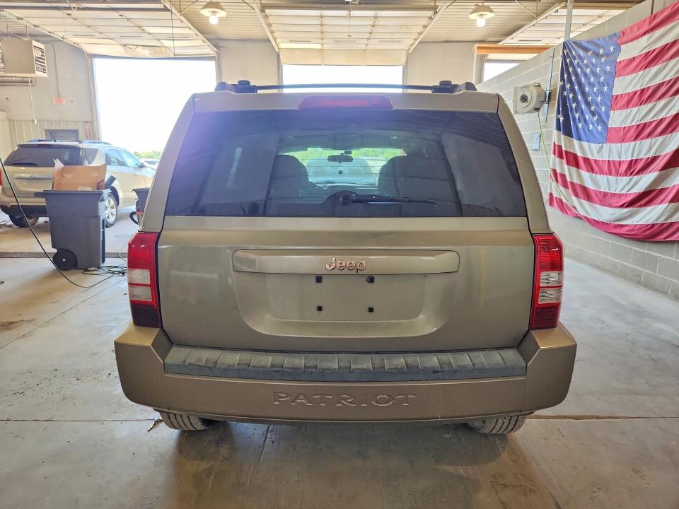 67510046 :رقم المزاد ، 1J8FT28068D637327 vin ، 2008 Jeep Patriot مزاد بيع