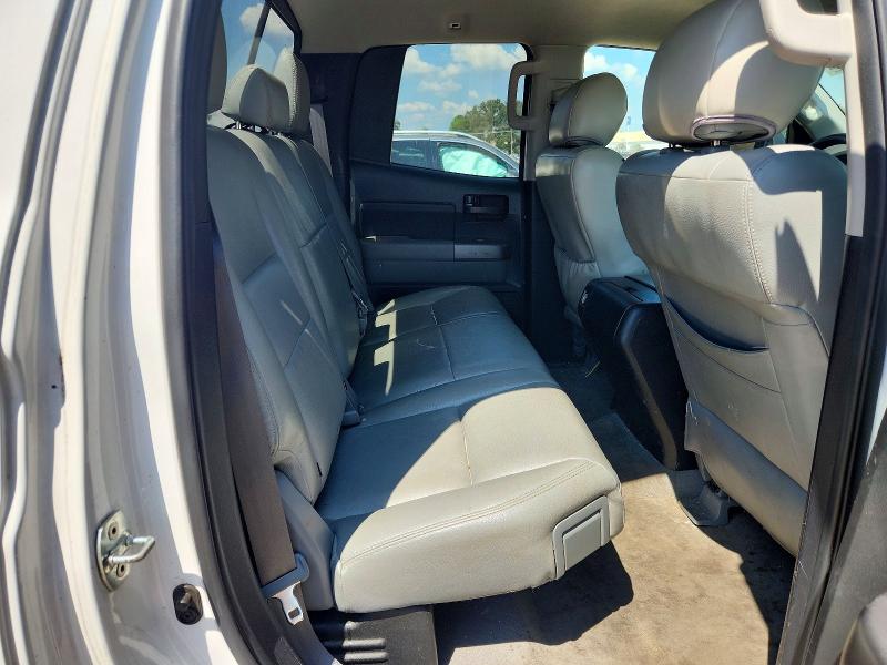 67476366 :رقم المزاد ، 5TFRY5F15BX115586 vin ، 2011 Toyota Tundra مزاد بيع