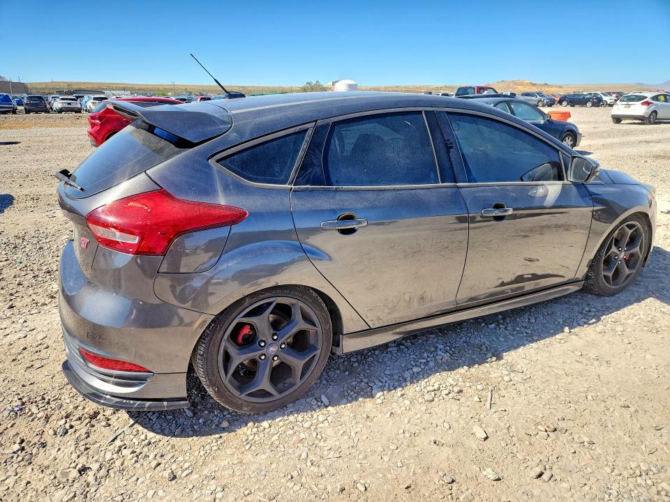 Продаж на аукціоні авто 2016 Ford Focus, vin: 1FADP3L95GL310636, номер лоту: 71168496