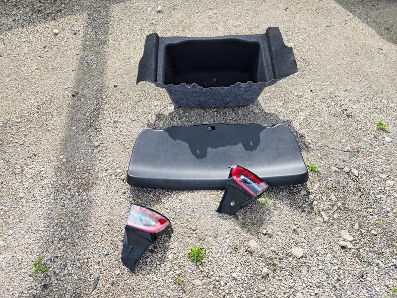 2022 Tesla Model 3 მანქანა იყიდება აუქციონზე, vin: 5YJ3E1EA1NF369898, აუქციონის ნომერი: 70176556