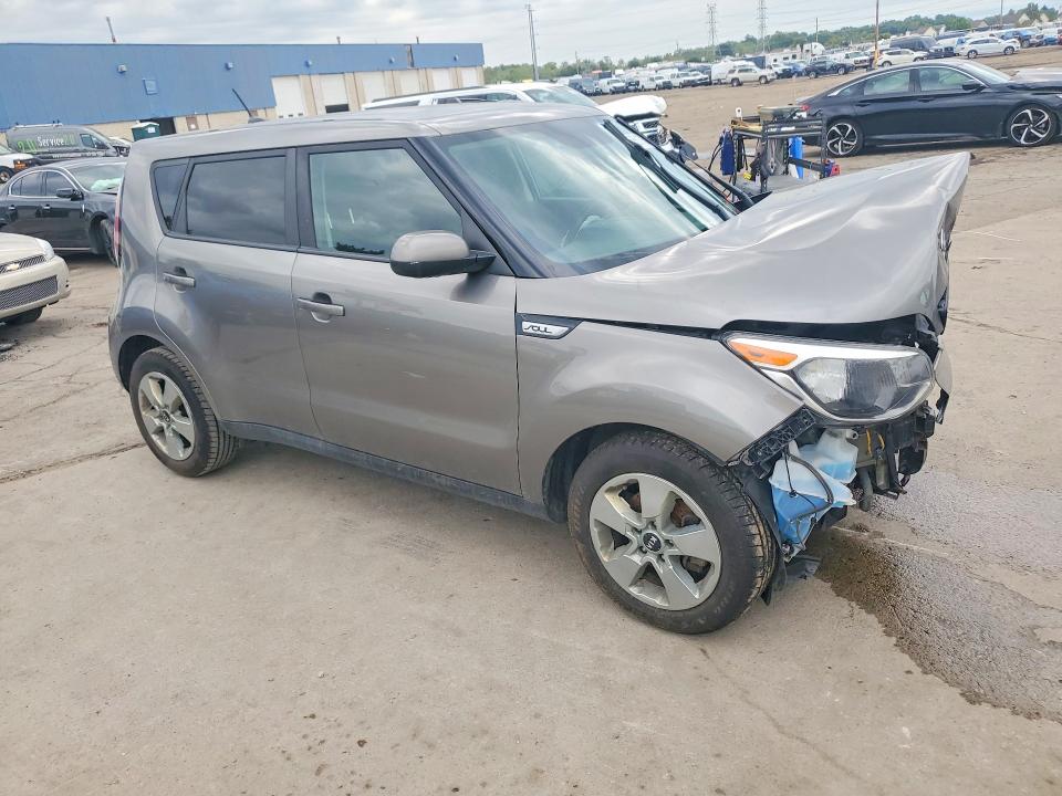 68610756 :رقم المزاد ، KNDJN2A24H7502451 vin ، 2017 Kia Soul مزاد بيع