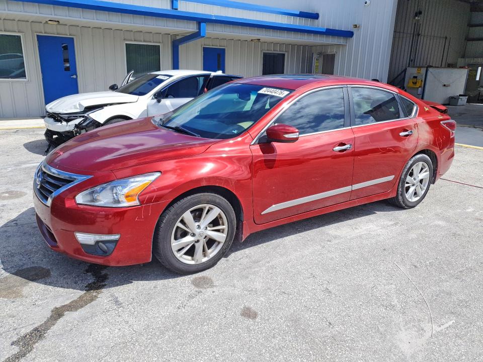 2015 Nissan Altima მანქანა იყიდება აუქციონზე, vin: 1N4AL3AP8FC253525, აუქციონის ნომერი: 70440476