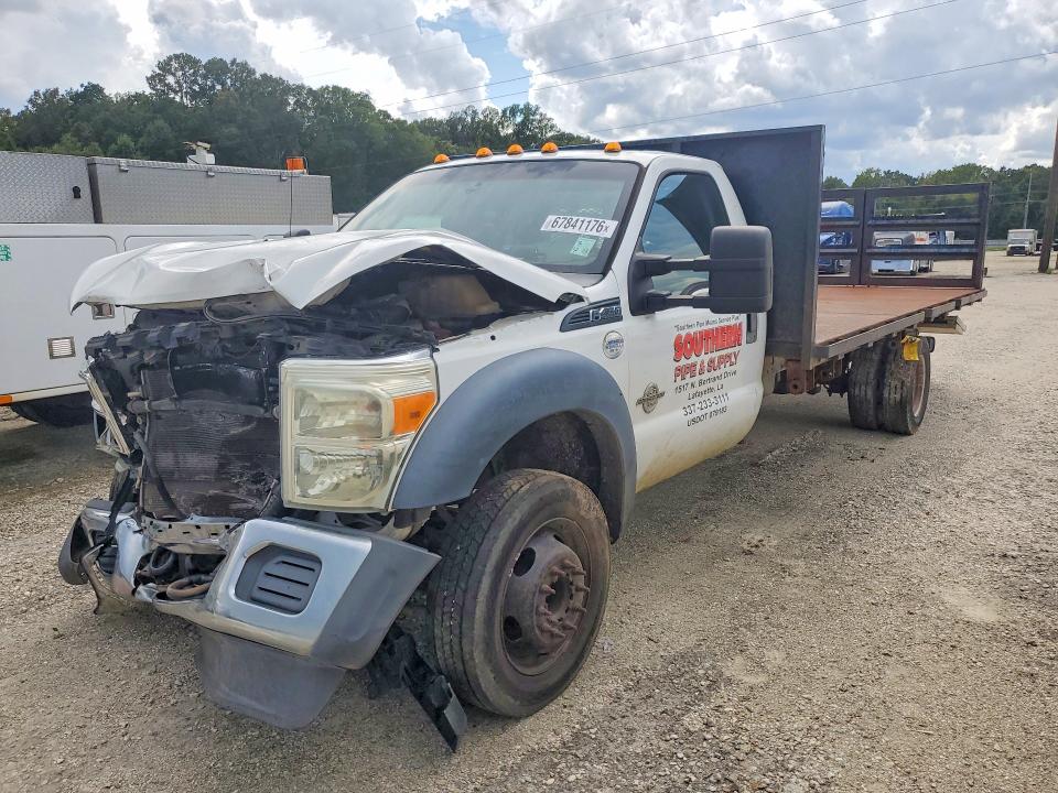 67841176 :رقم المزاد ، 1FDUF4GT3FED36353 vin ، 2015 Ford F450 مزاد بيع