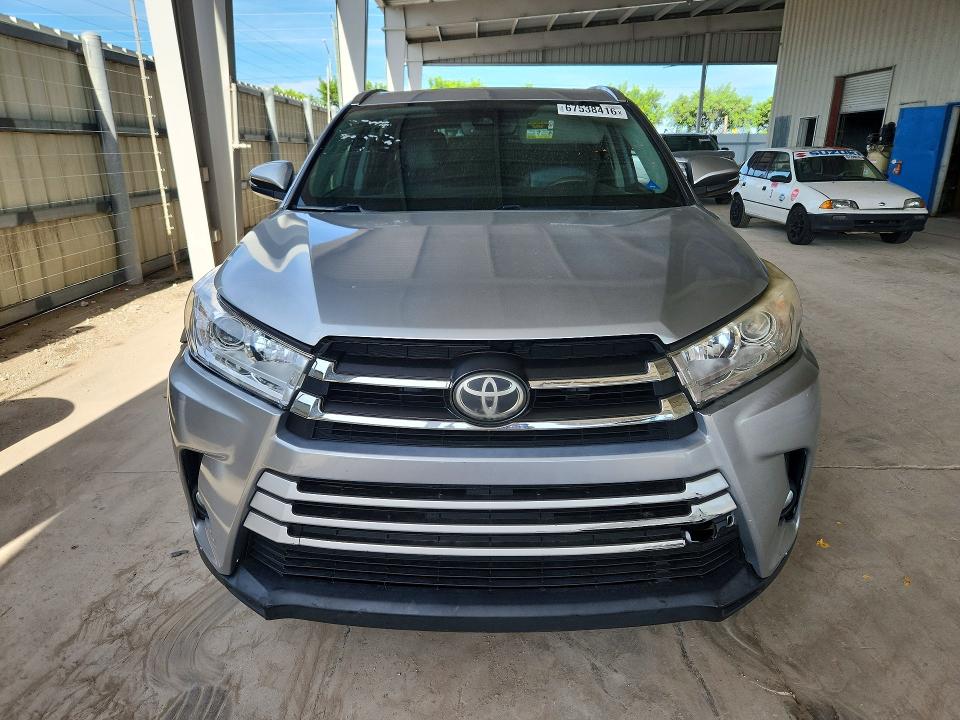 Aukcja sprzedaży 2017 Toyota Highlander, vin: 5TDKZRFH8HS516910, numer aukcji: 67538416