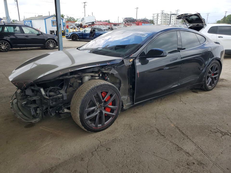 69187886 :رقم المزاد ، 5YJSA1E55MF436284 vin ، 2021 Tesla Model S مزاد بيع