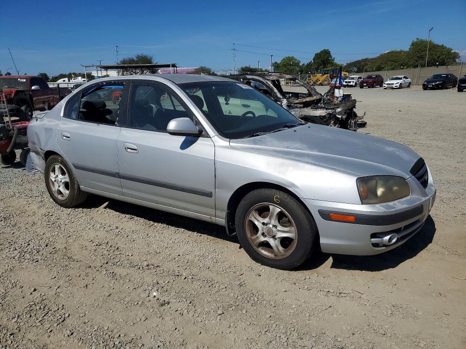 70640226 :رقم المزاد ، KMHDN46D04U918670 vin ، 2004 Hyundai Elantra مزاد بيع