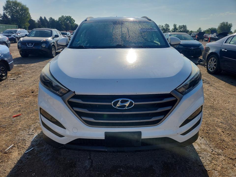 2016 Hyundai Tucson მანქანა იყიდება აუქციონზე, vin: KM8J33A48GU133991, აუქციონის ნომერი: 67344366