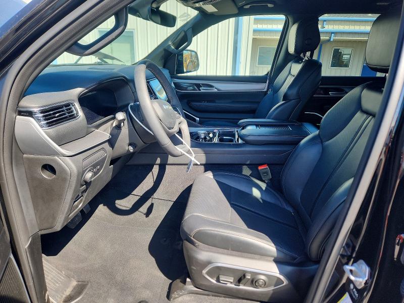 Продажа на аукционе авто 2026 Jeep Grand Wagoneer, vin: 1C4SJVBP7TS158762, номер лота: 68587846