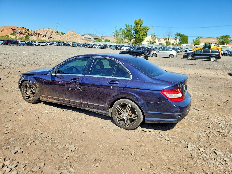 2011 Mercedes-benz C მანქანა იყიდება აუქციონზე, vin: WDDGF8BB1BF645532, აუქციონის ნომერი: 68184246