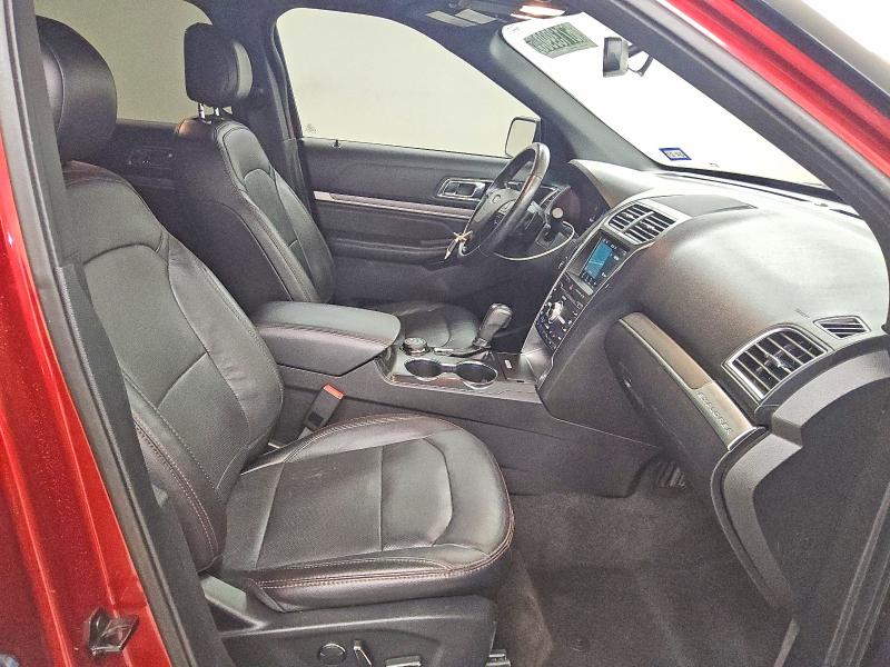 67139906 :رقم المزاد ، 1FM5K8GT3HGD85728 vin ، 2017 Ford Explorer مزاد بيع