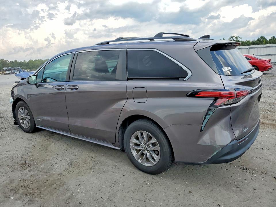 67635716 :رقم المزاد ، 5TDKRKEC2MS057042 vin ، 2021 Toyota Sienna مزاد بيع