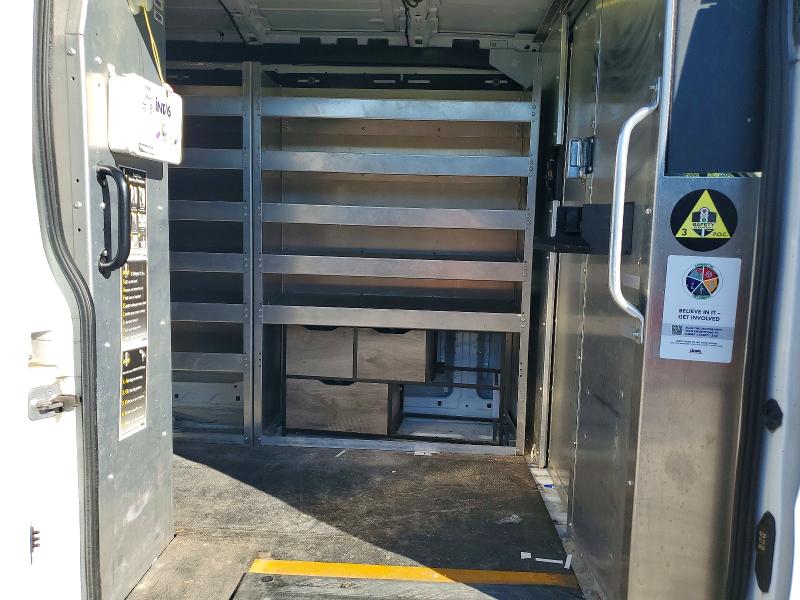 71021046 :رقم المزاد ، 1FTYE2CM7HKB32414 vin ، 2017 Ford Transit مزاد بيع