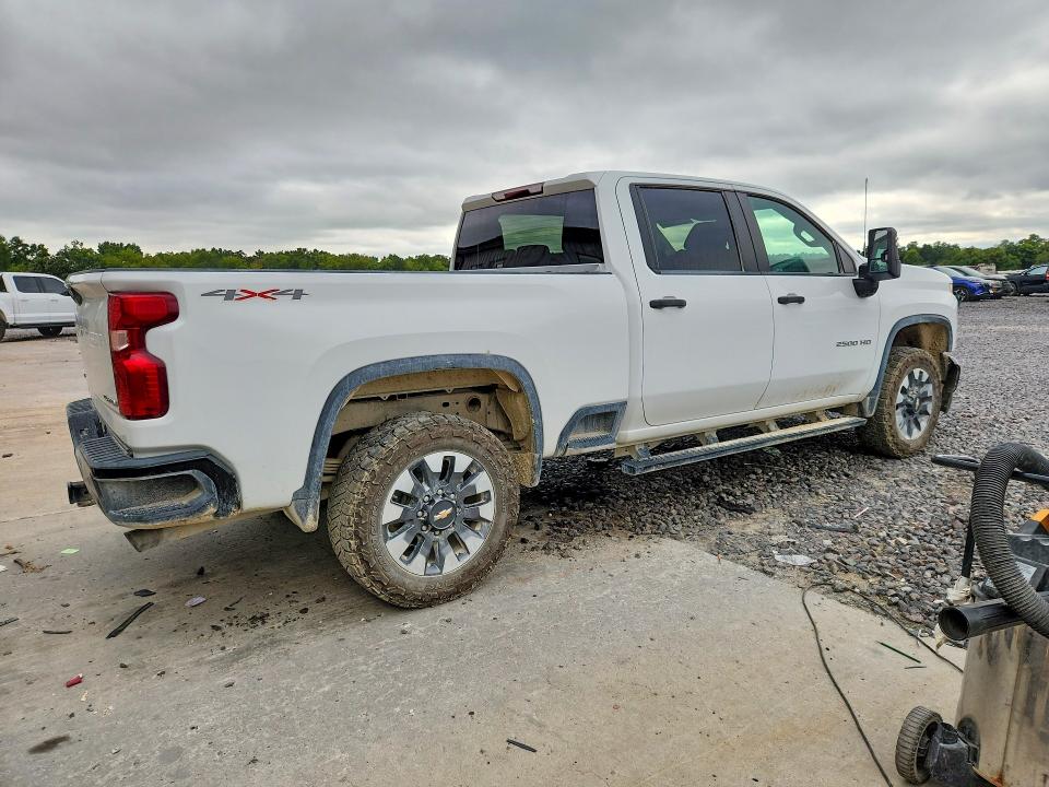 Продаж на аукціоні авто 2022 Chevrolet Silverado, vin: 1GC4YME72NF204956, номер лоту: 67935036