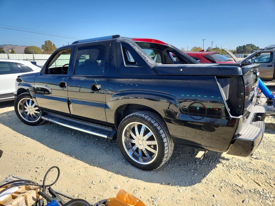 Auction sale of the 2002 Cadillac Escalade, vin: 3GYEK63N12G203126, lot number: 68605156