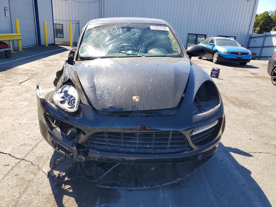 2013 Porsche Cayenne მანქანა იყიდება აუქციონზე, vin: WP1AC2A22DLA92609, აუქციონის ნომერი: 71057536