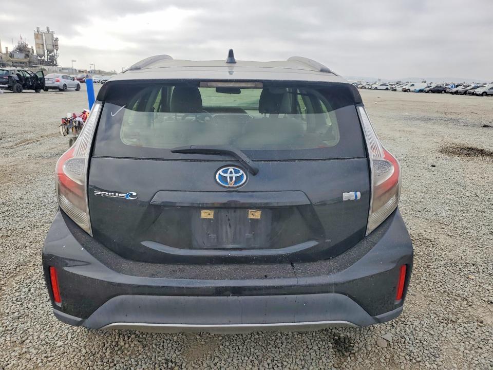 Продаж на аукціоні авто 2018 Toyota Prius C, vin: JTDKDTB34J1605141, номер лоту: 69202656