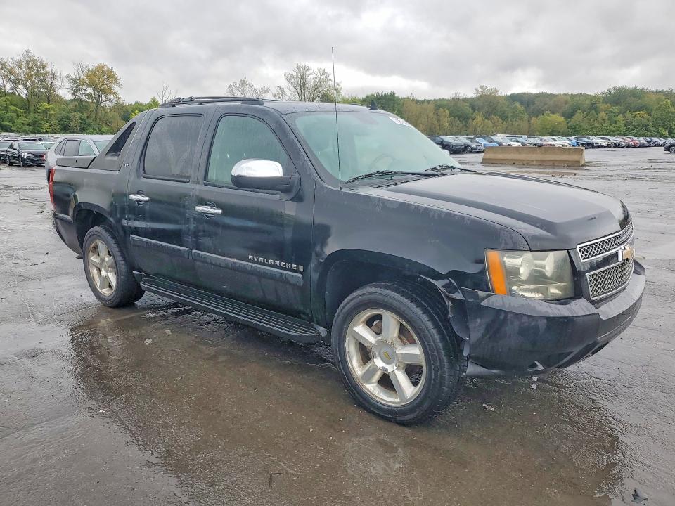 70808866 :رقم المزاد ، 3GNFK123X8G309586 vin ، 2008 Chevrolet Avalanche مزاد بيع