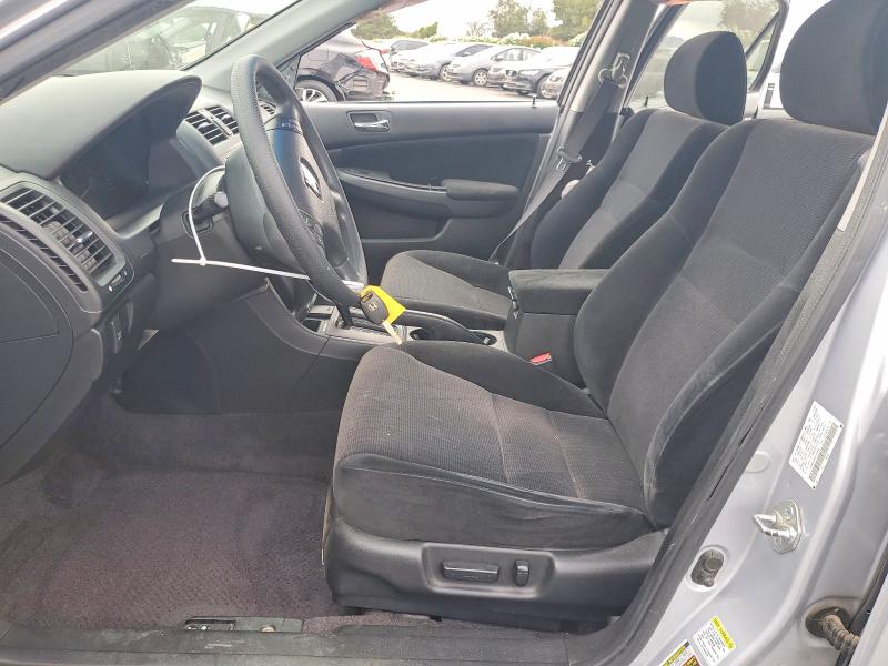 70019796 :رقم المزاد ، 1HGCM66385A075666 vin ، 2005 Honda Accord مزاد بيع