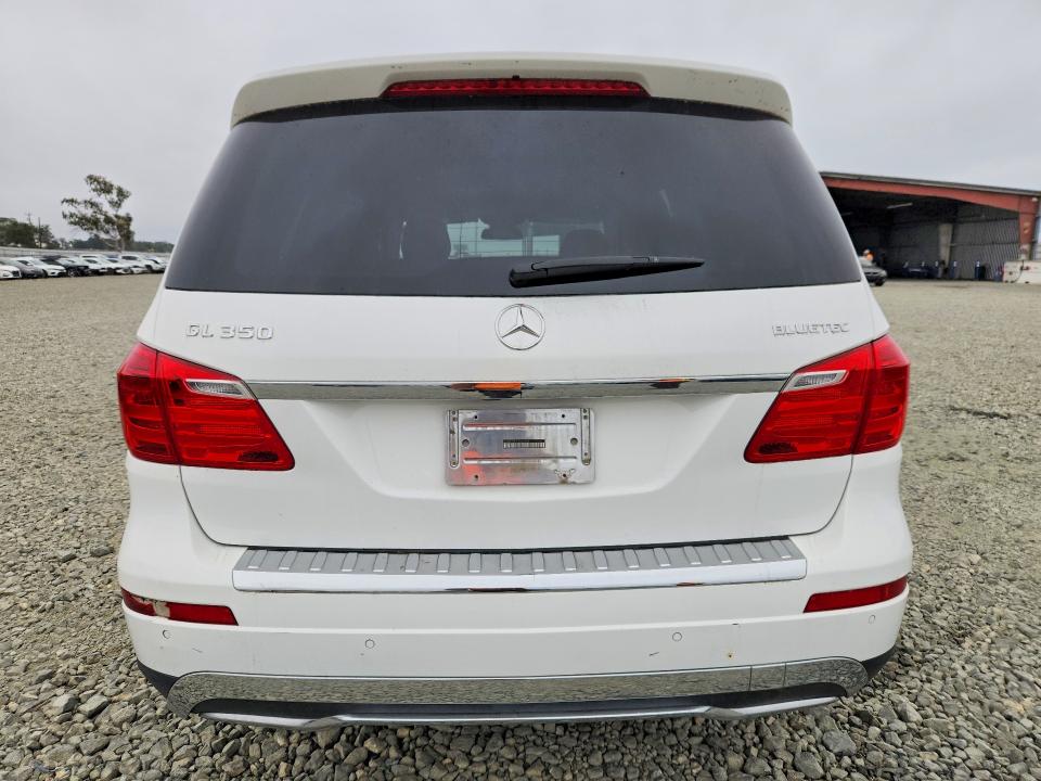 70137606 :رقم المزاد ، 4JGDF2EE9FA561988 vin ، 2015 Mercedes-benz Gl مزاد بيع