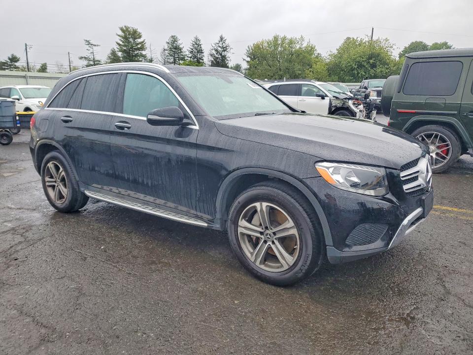 70417036 :رقم المزاد ، WDC0G4KB9HF207524 vin ، 2017 Mercedes-benz Glc مزاد بيع