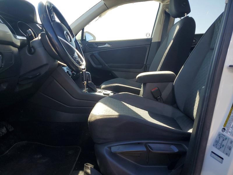 Продажа на аукционе авто 2018 Volkswagen Tiguan, vin: 3VV0B7AX3JM145676, номер лота: 69373586