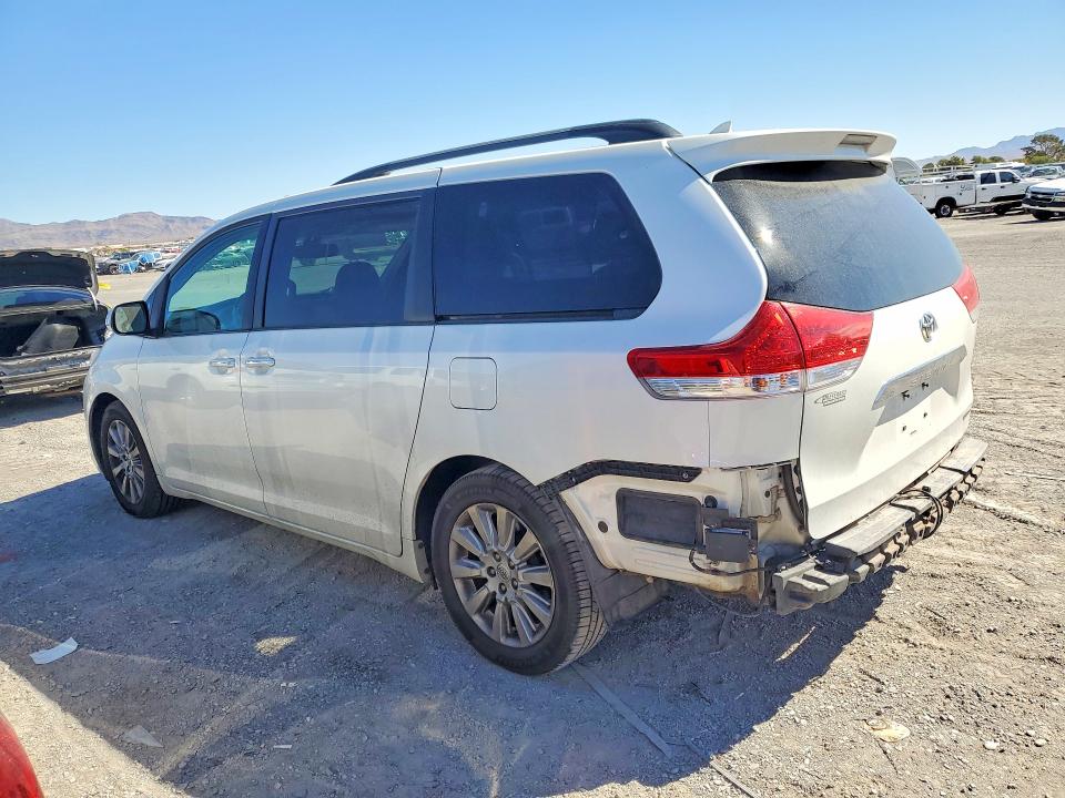 Продажа на аукционе авто 2014 Toyota Sienna, vin: 5TDYK3DC7ES437940, номер лота: 68050376