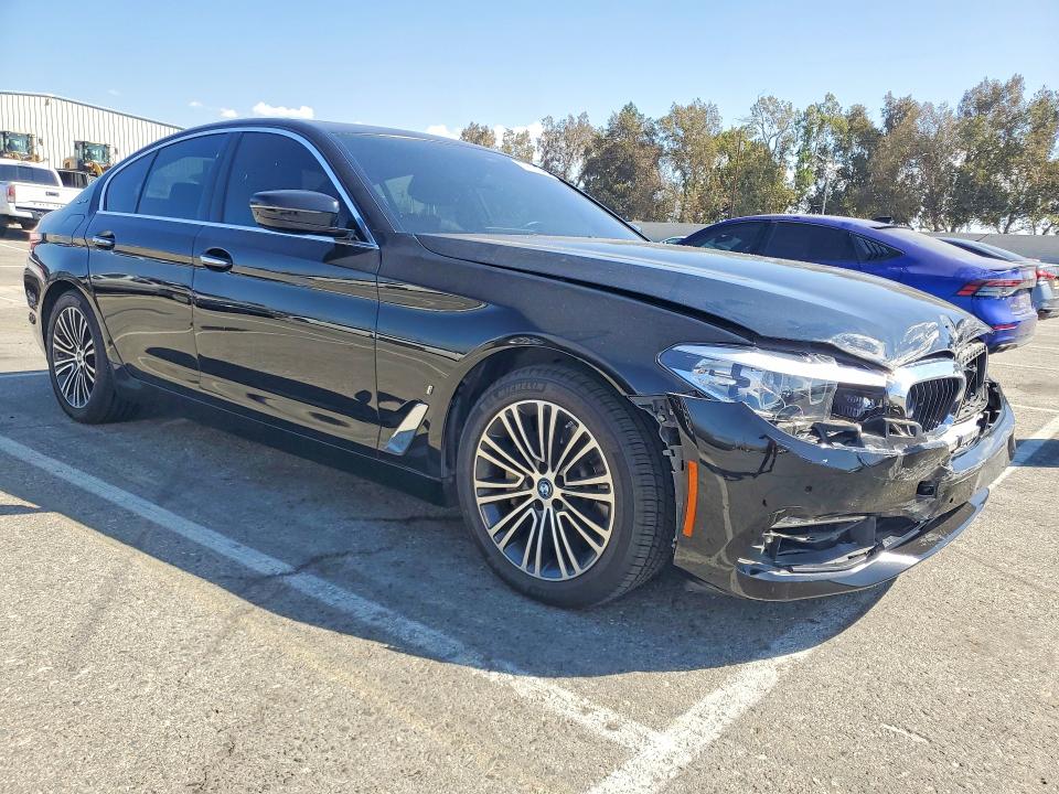 69816706 :رقم المزاد ، WBAJA9C51JB250766 vin ، 2018 Bmw 530e مزاد بيع