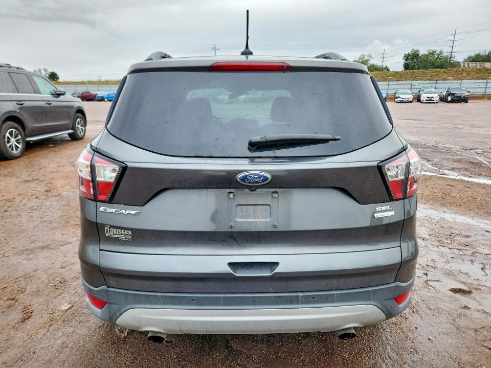 71446286 :رقم المزاد ، 1FMCU0HD9JUA78873 vin ، 2018 Ford Escape مزاد بيع