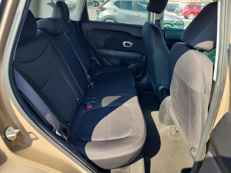 69085506 :رقم المزاد ، KNDJN2A26F7140734 vin ، 2015 Kia Soul مزاد بيع