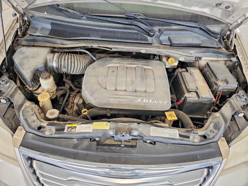 68021106 :رقم المزاد ، 2C4RC1CG1DR694724 vin ، 2013 Chrysler Town & Country مزاد بيع