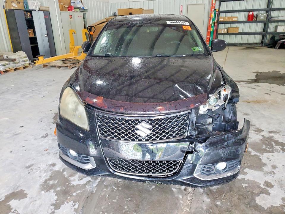 Продаж на аукціоні авто 2012 Suzuki Kizashi, vin: JS2RF9A85C6101105, номер лоту: 68649256