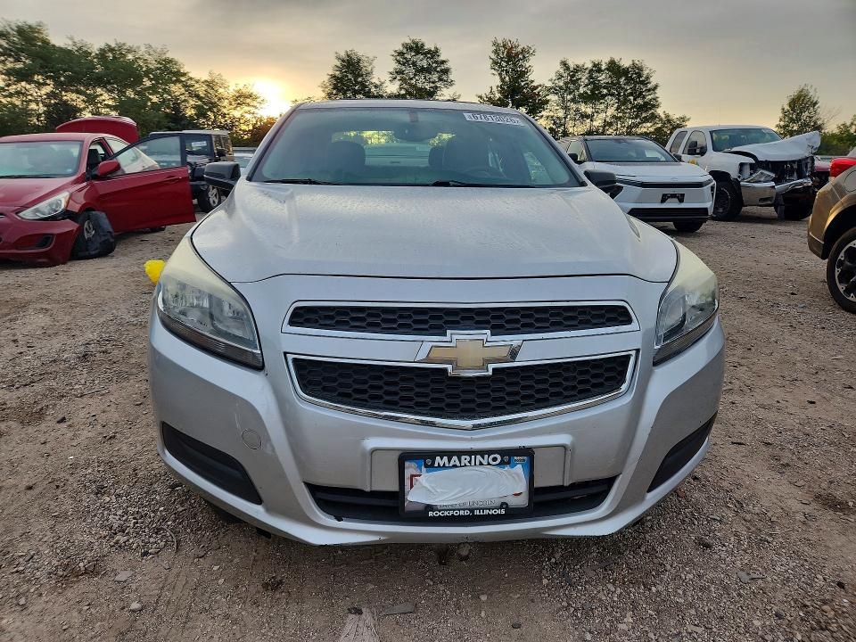 67813026 :رقم المزاد ، 1G11B5SA2DF347911 vin ، 2013 Chevrolet Malibu مزاد بيع