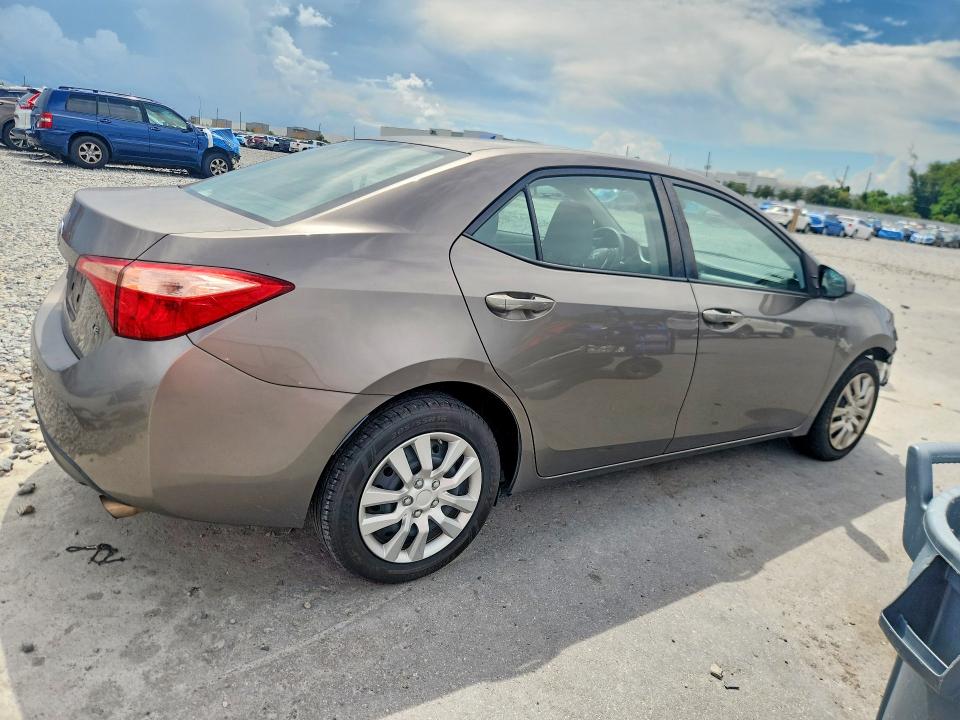 Продаж на аукціоні авто 2017 Toyota Corolla, vin: 2T1BURHE7HC886532, номер лоту: 68917626