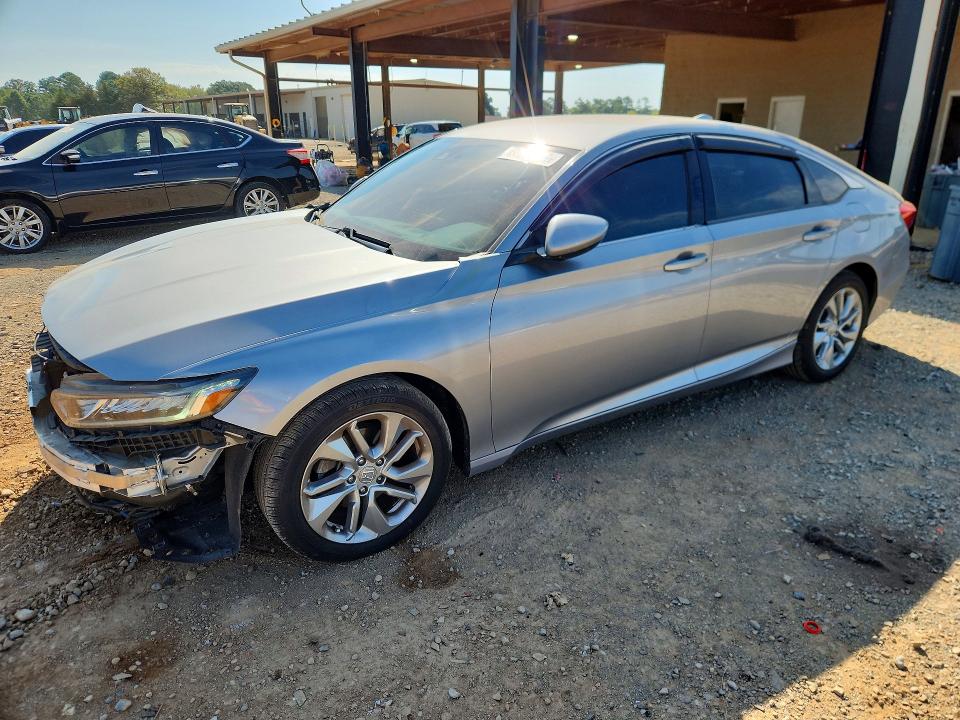 Auction sale of the 2019 Honda Accord, vin: 1HGCV1F18KA024419, lot number: 68002366