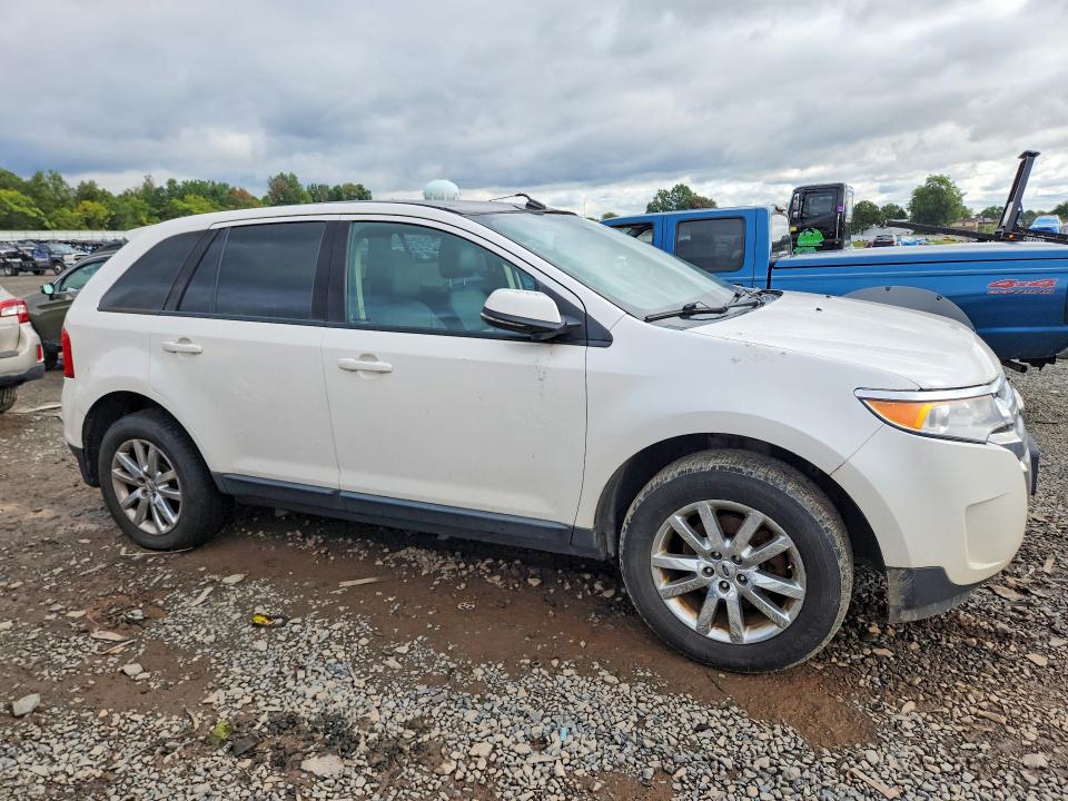 70551006 :رقم المزاد ، 2FMDK4JCXEBB71755 vin ، 2014 Ford Edge مزاد بيع