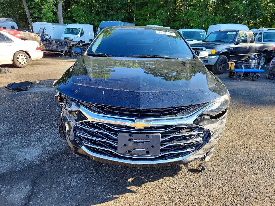 Продажа на аукционе авто 2019 Chevrolet Malibu, vin: 1G1ZD5ST9KF134661, номер лота: 67921936