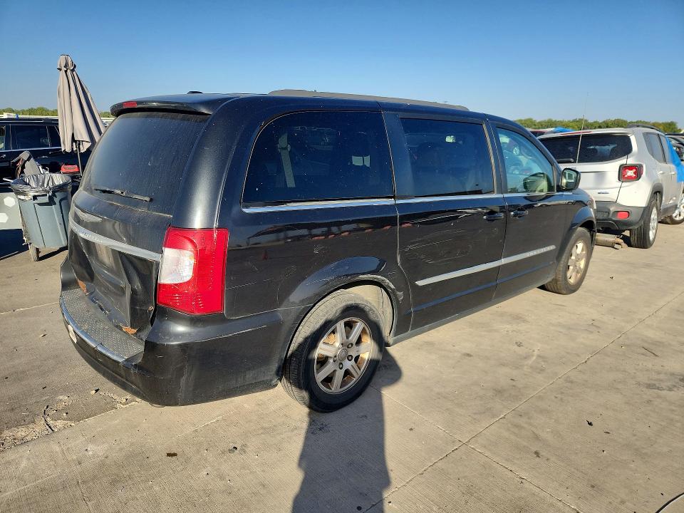 68966326 :رقم المزاد ، 2C4RC1BG3CR350747 vin ، 2012 Chrysler Town & Country مزاد بيع